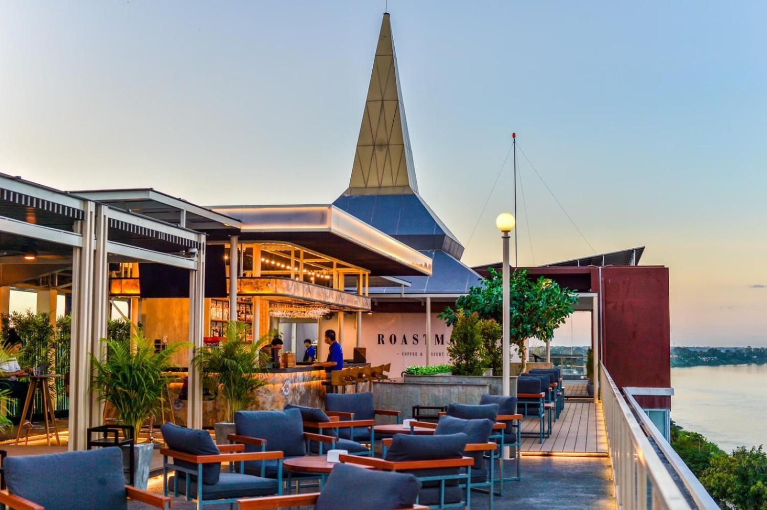 Blu Hotel Nakhon Phanom Exterior foto
