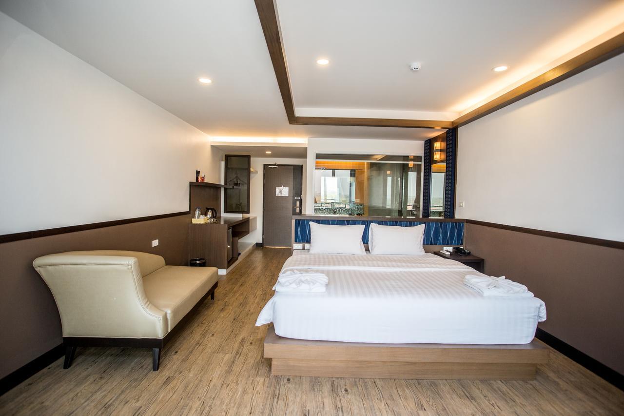 Blu Hotel Nakhon Phanom Exterior foto