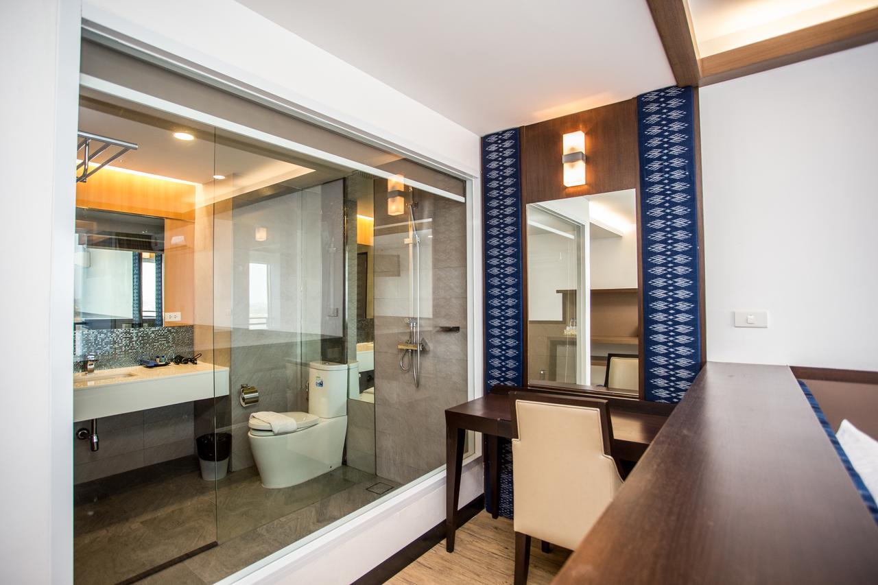 Blu Hotel Nakhon Phanom Exterior foto